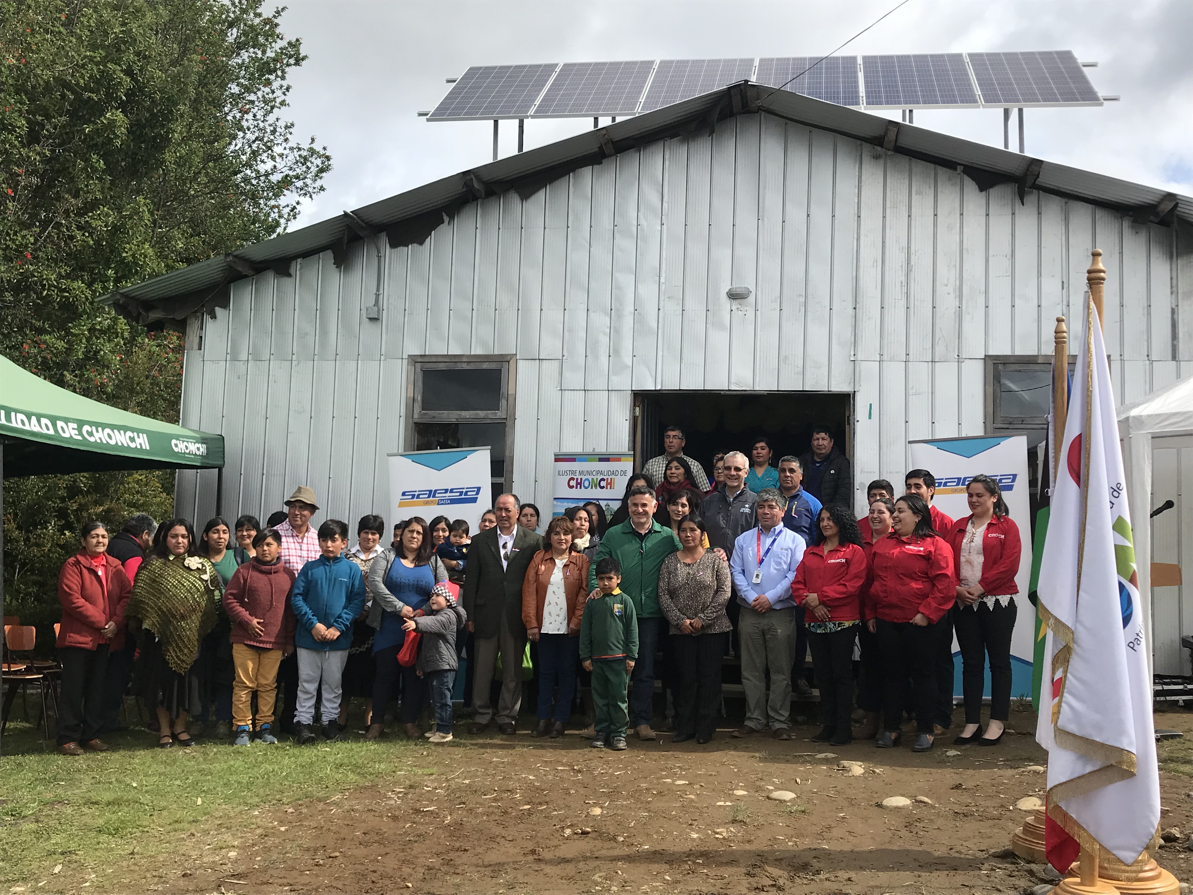 Ejecutan proyectos de energización fotovoltaica en sedes sociales de Chonchi y Queilen