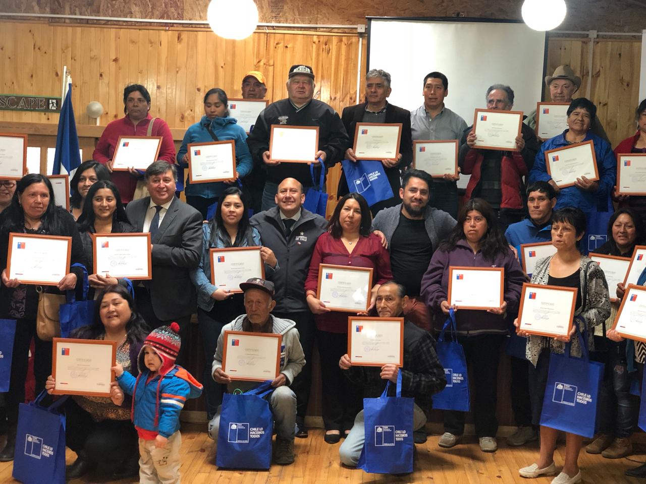 60 emprededores egresan del Programa Yo Emprendo Semilla en Quellón