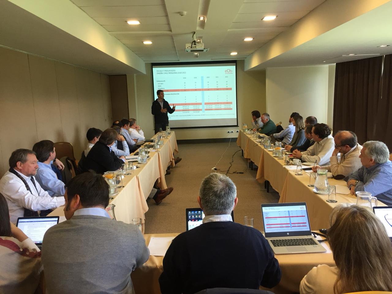 Enseña Chile presentó el avance del trabajo en alianza con SalmonChile