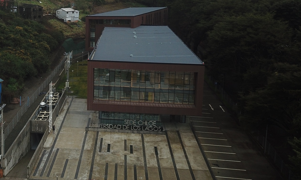 [FOTOS] Entregan nueva sede universitaria en Chiloé