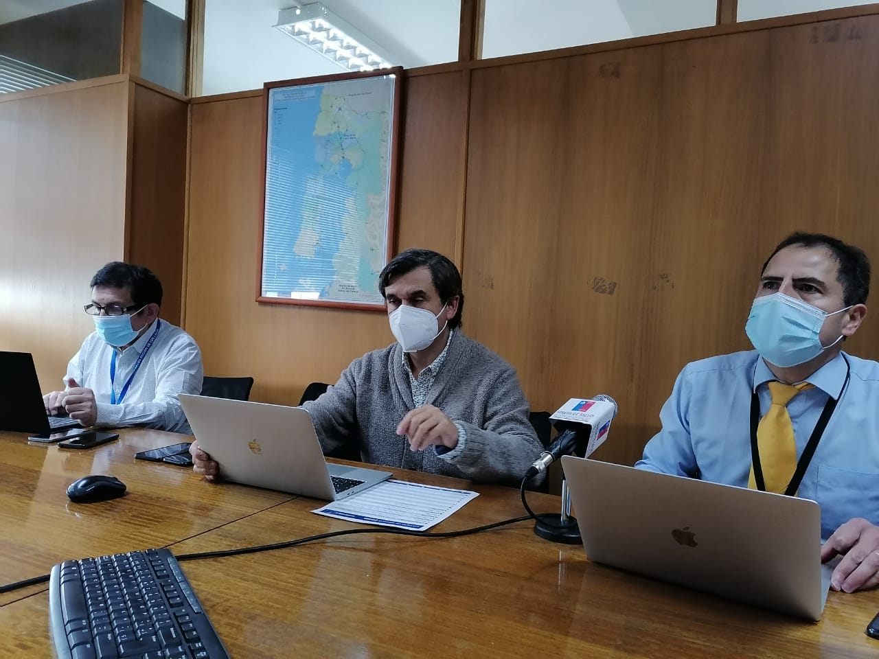 Se mantiene alta ocupación de camas UCI por pacientes no vacunados