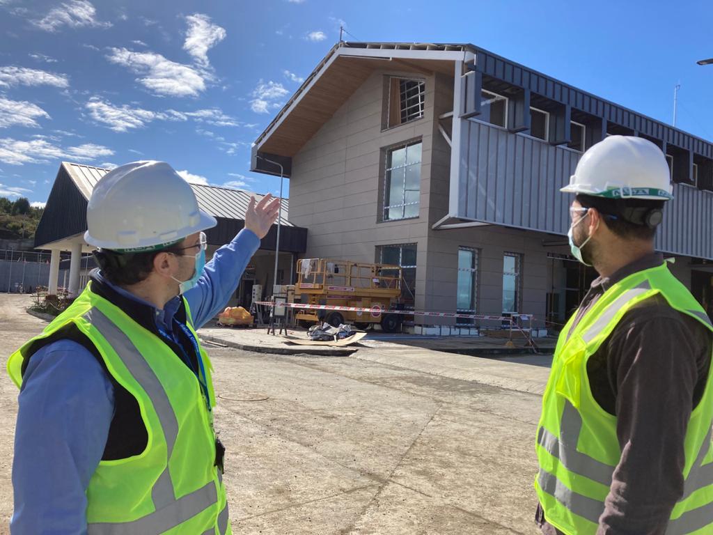 93 % de avance presentan obras físicas del nuevo hospital de Quellón