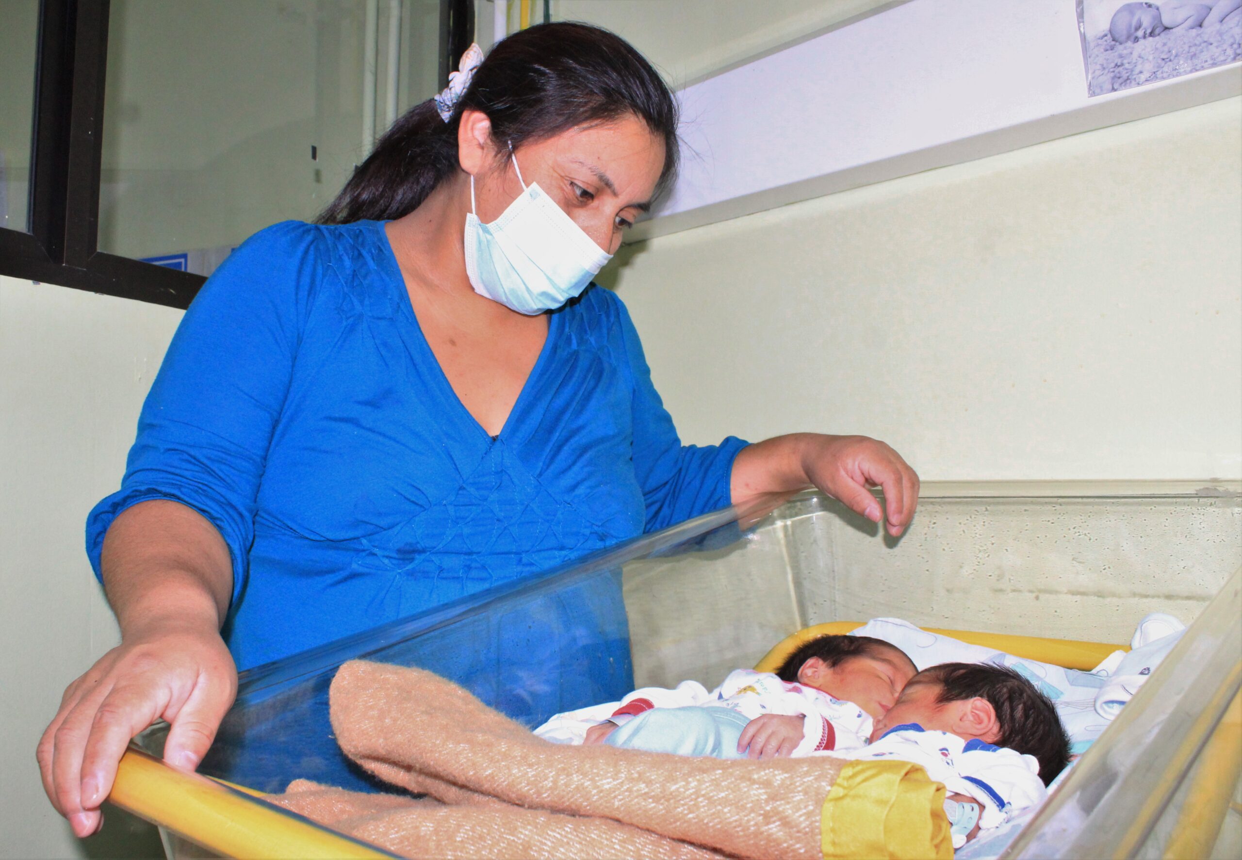 Trabajo en equipo derivó en exitoso parto gemelar en Maternidad del Hospital de Ancud
