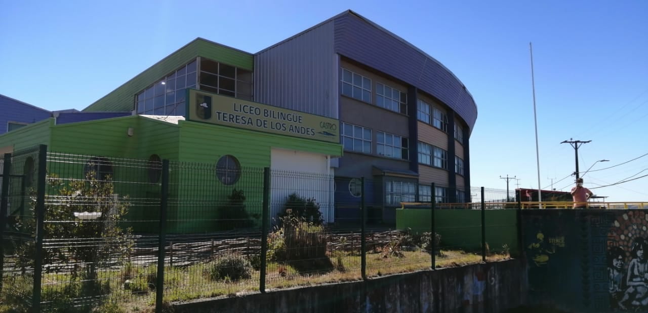 Alcalde Vera anuncia pronta licitación de proyecto de mejoramiento de Liceo Bilingüe Teresa de Los Andes