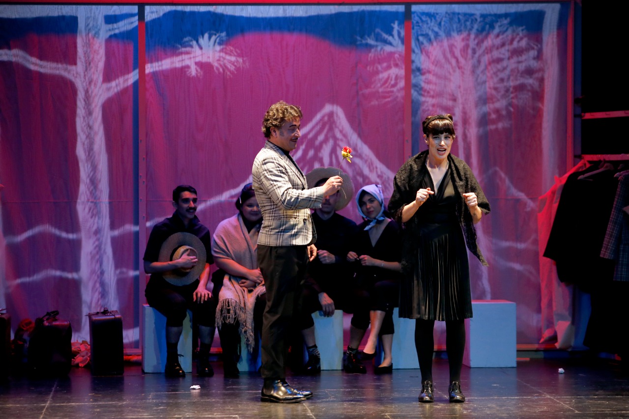 Red Patagonia Cultural celebra 80 años del Teatro Nacional Chileno con gira por el sur austral: en Ancud los recibe el Liceo Polivalente.