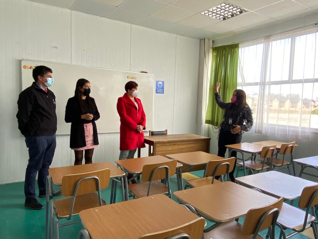Seremi de Educación revisa preparativos de los colegios para la vuelta a clases