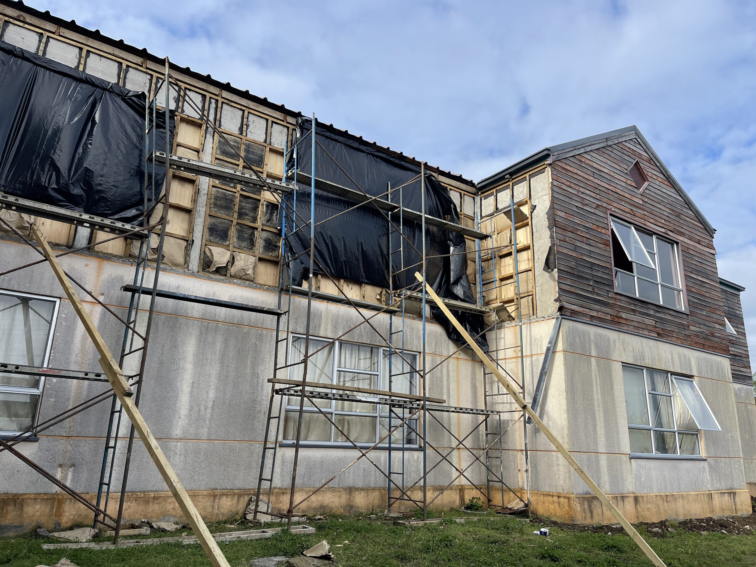 Corporación Municipal de Curaco de Vélez se compromete a mejorar condiciones de estudiantes del internado local