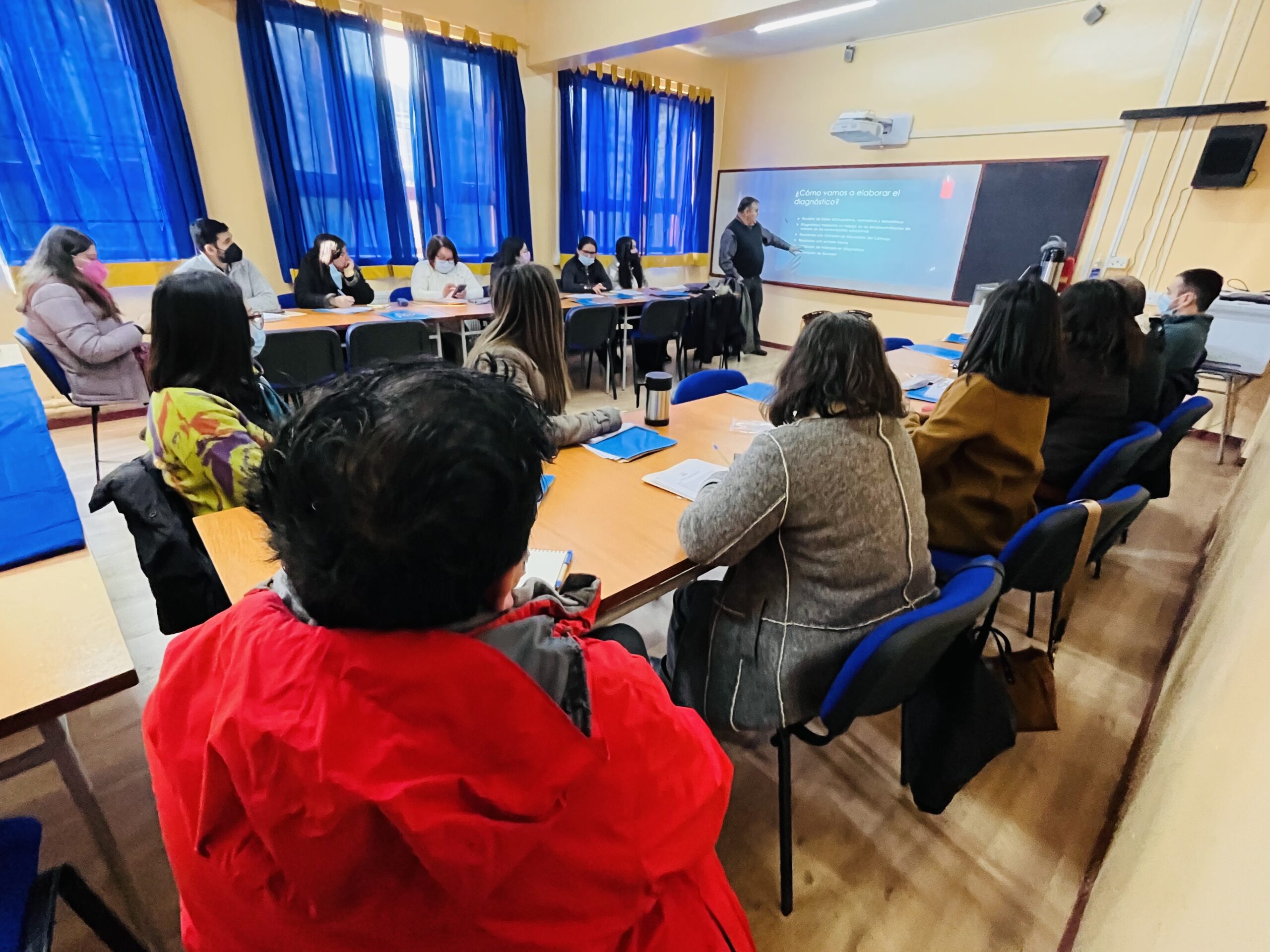 Corpocas inicia mesa de trabajo participativa para elaboración del PADEM 2023