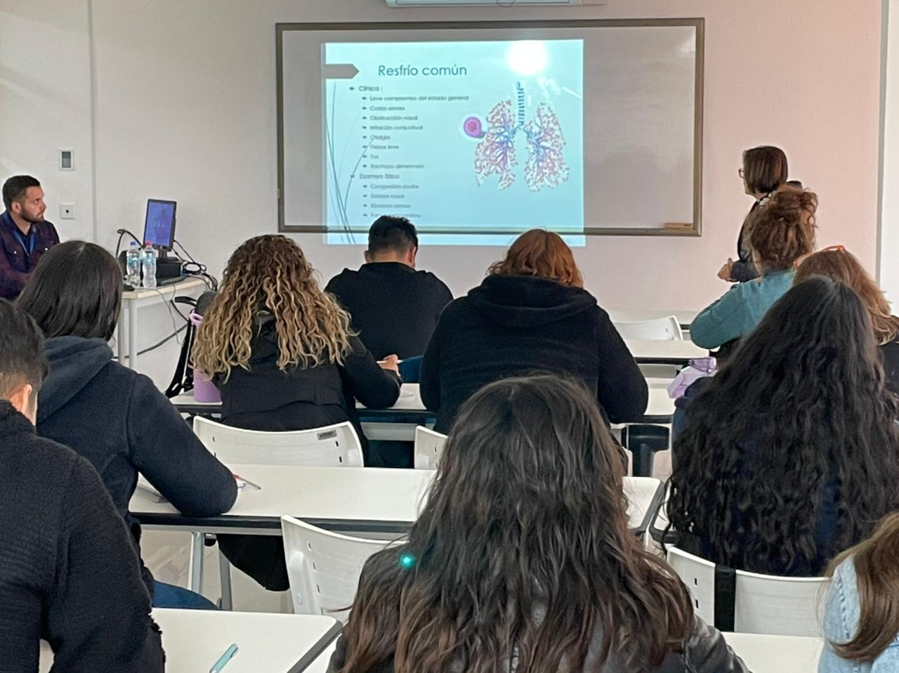 Equipos de salud municipal se preparan para enfrentar enfermedades respiratorias en época invernal