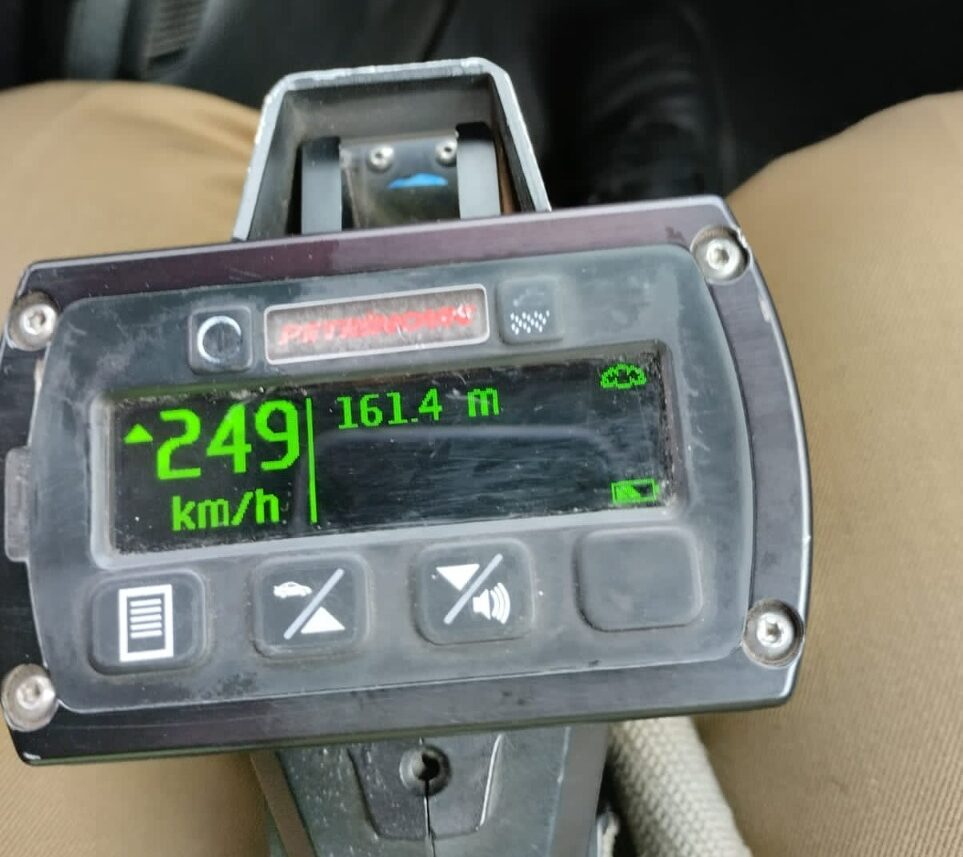 Carabineros detiene en Frutillar a conductor que manejaba a 249 km/h
