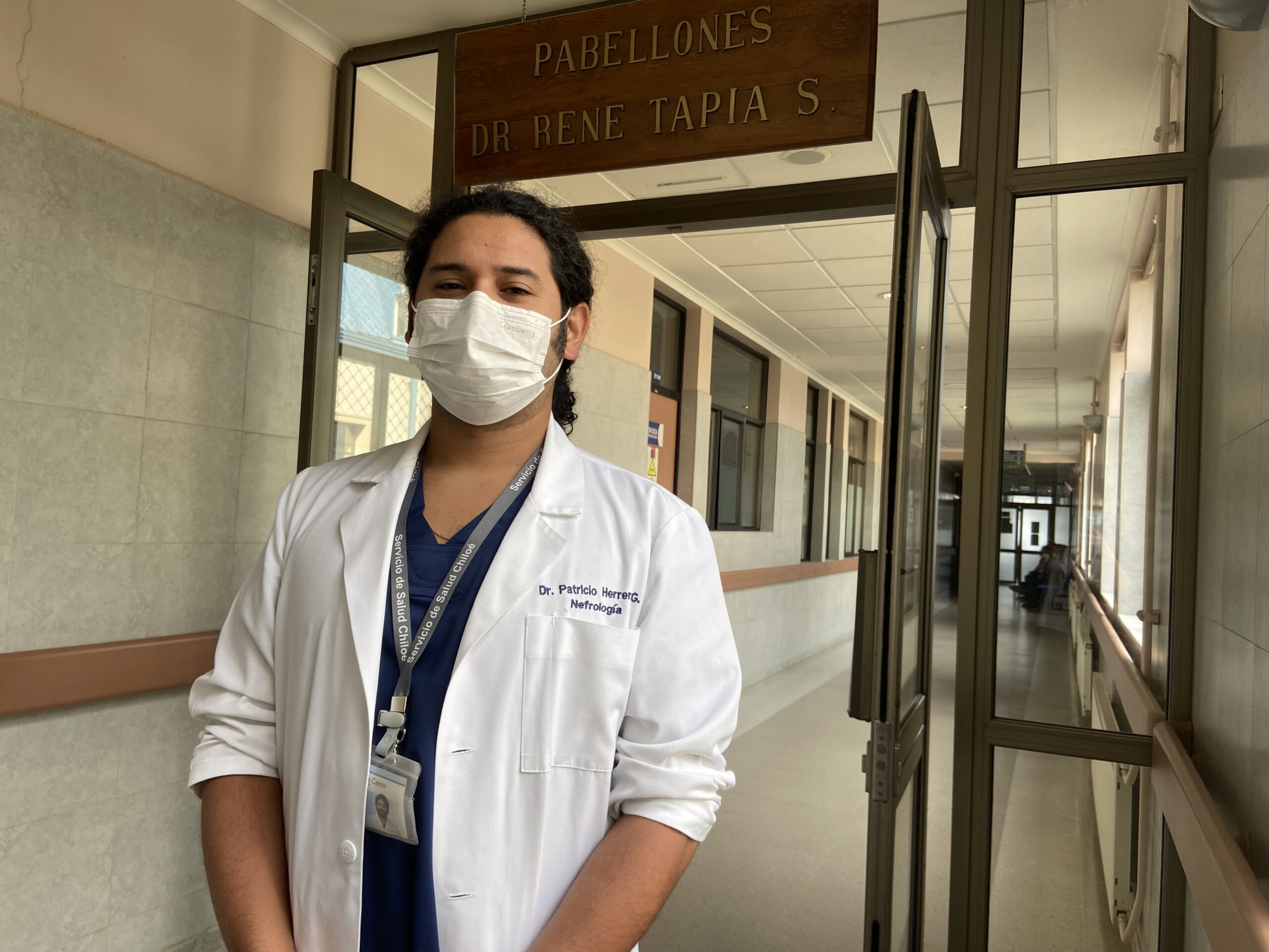 Nefrólogo del Hospital Base llama a cuidar la salud renal evitando la automedicación