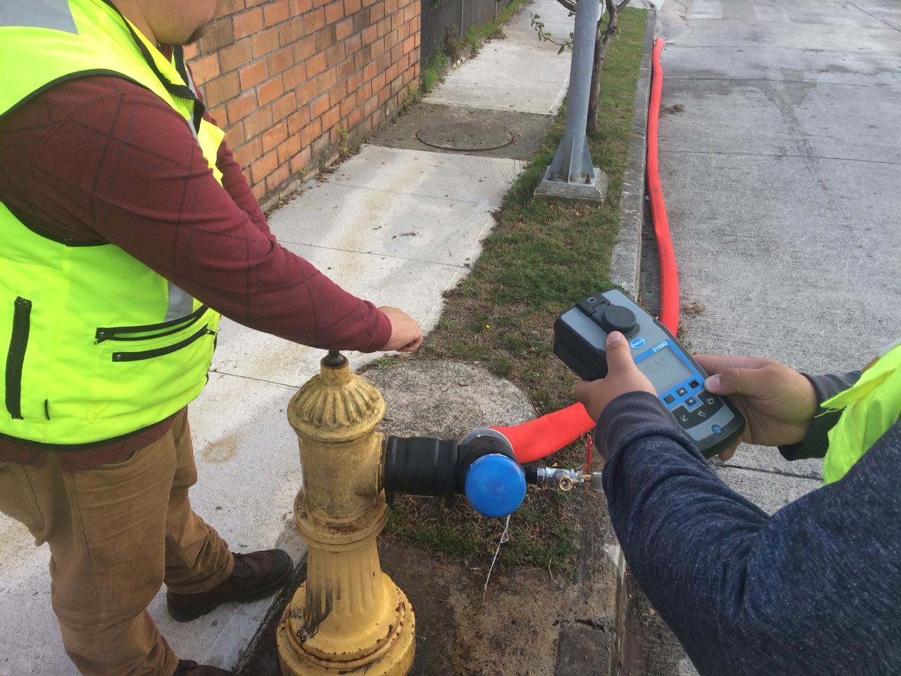 Implementan nueva campaña de lavados en la red de agua potable de Ancud