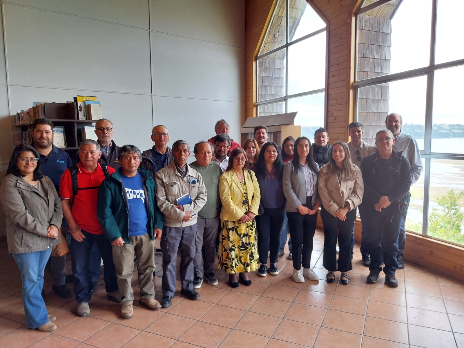 SalmonChile presenta resultados de Diálogos para la Salmonicultura del Futuro a comunidades de Chiloé