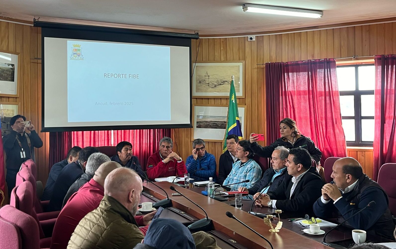 Gobierno Regional de Los Lagos sesiona en Ancud tras devastador incendio