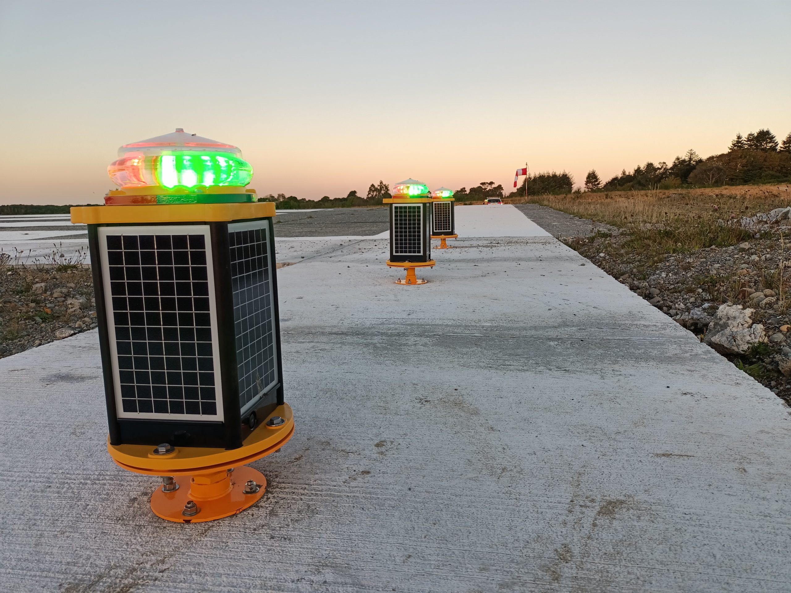 MOP instaló luces de emergencia en cinco aeródromos de Chiloé