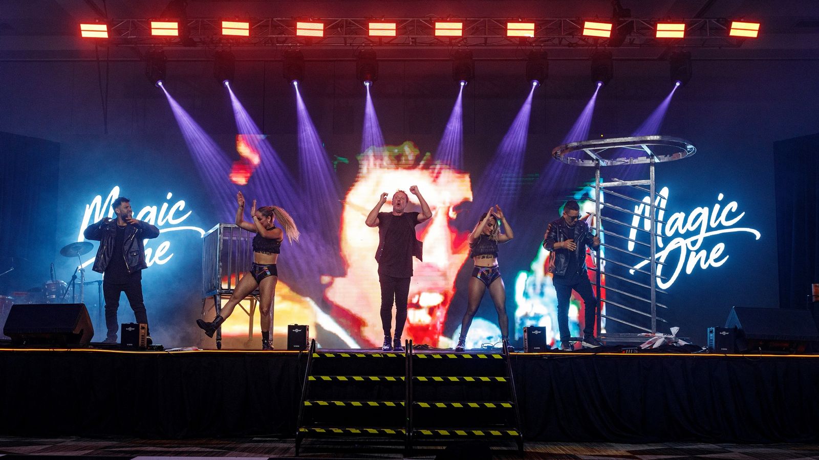 “MENTAL”, el exitoso show de magia de Magic One llega a Chiloé