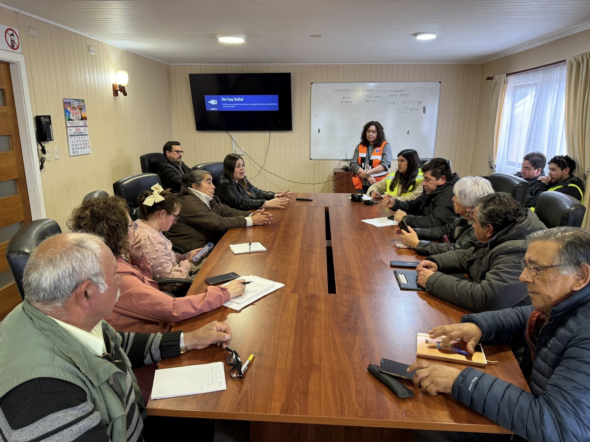 Vialidad confirmó conservación de caminos rurales en Curaco de Vélez