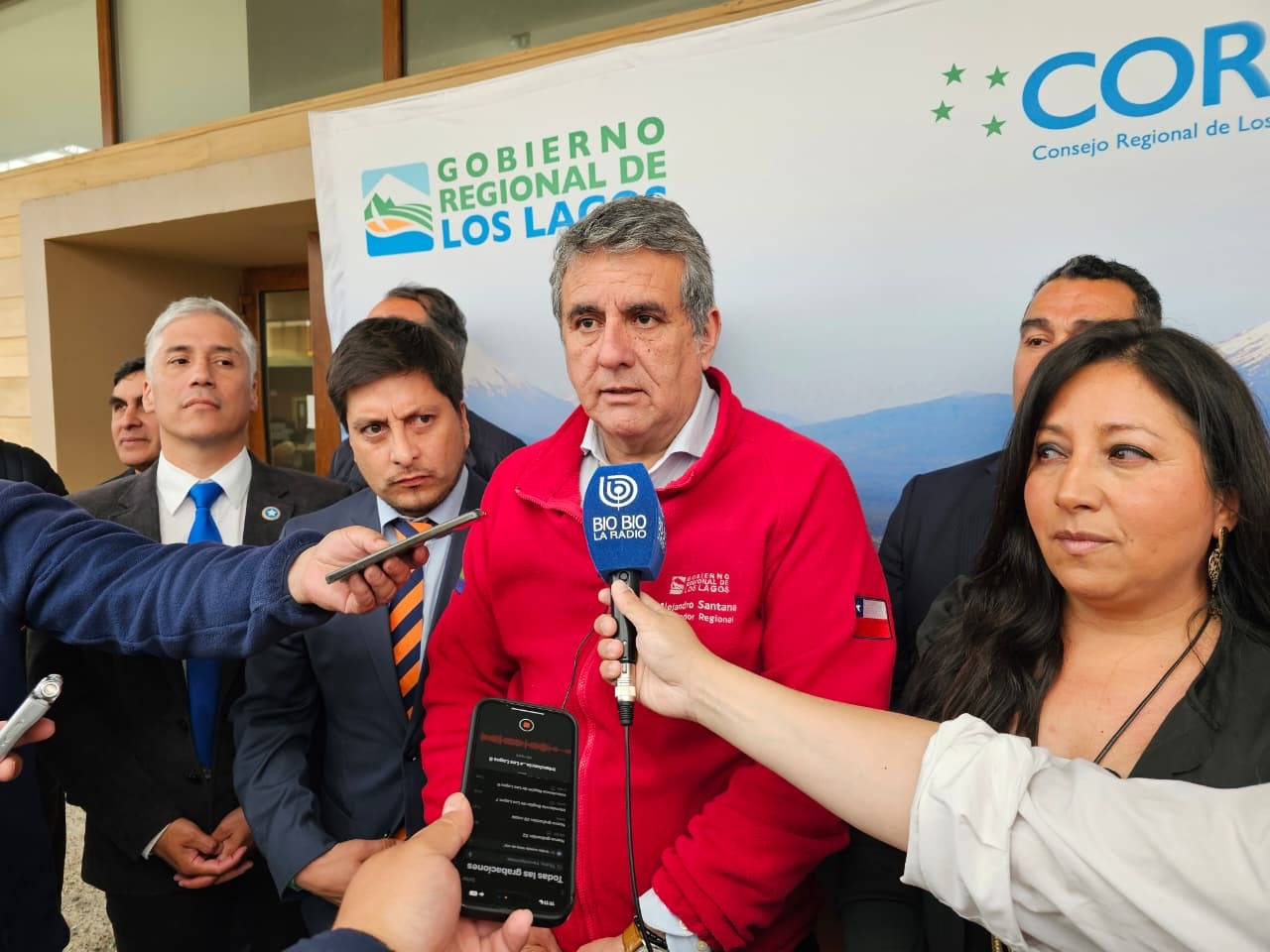 Gobernador Santana alerta “peor momento financiero desde 1994” por falta de transferencias del Gobierno Central