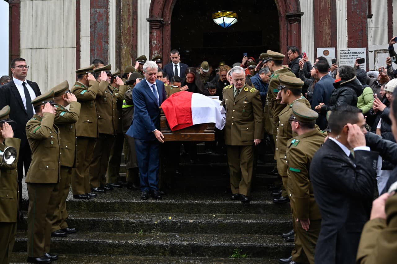 Puerto Varas despidió a  carabinero fallecido en  acto de servicio