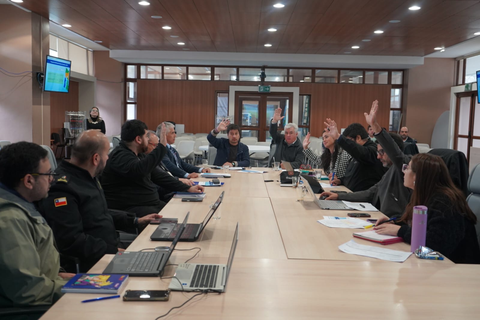 Comisión Social del CORE Los Lagos avanza en distribución de recursos 2026 para Bomberos y aprueba aumento para unidad aérea en Castro