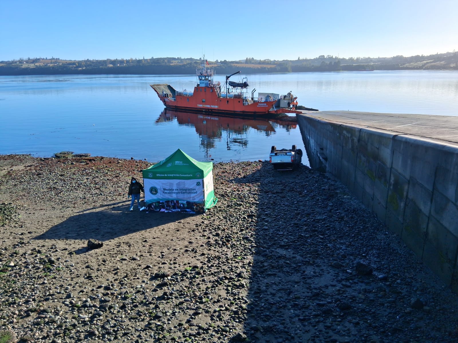 Vehículo cae al mar en rampa de Huicha y deja un fallecido