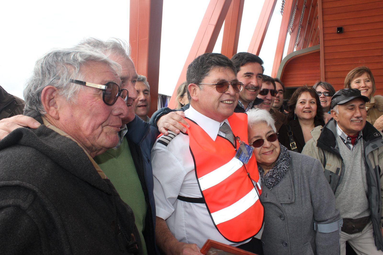 Falleció Luis Alarcón Velásquez, “Lucho Cuero”, piloto que comandó el primer vuelo comercial a Chiloé