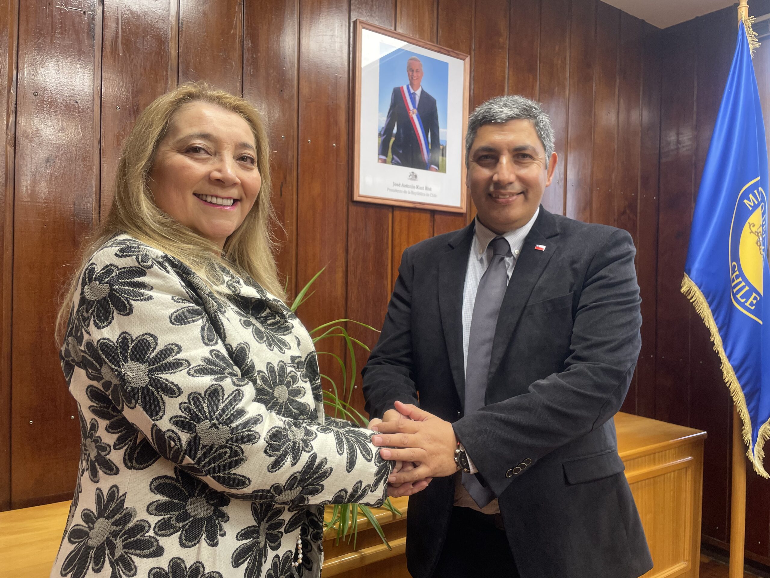 Nombran a la primera seremi de Ciencias y Tecnología en Los Lagos
