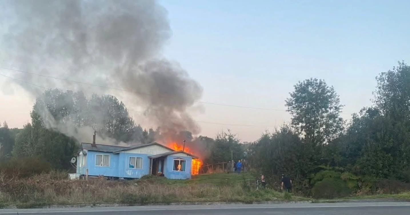 Adulto mayor falleció en incendio que destruyó vivienda en sector Compu Alto de Quellón