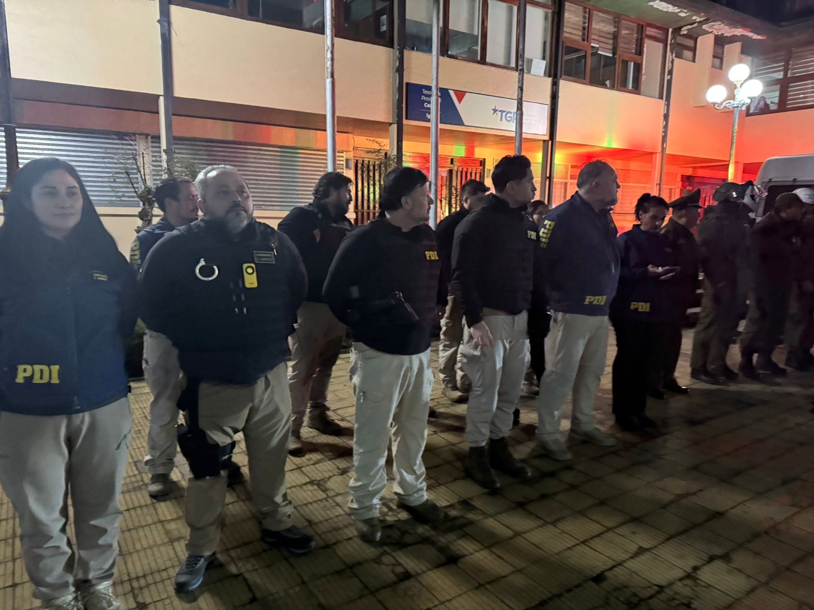 PDI detuvo a seis personas en Chiloé durante operativo regional contra prófugos de la justicia