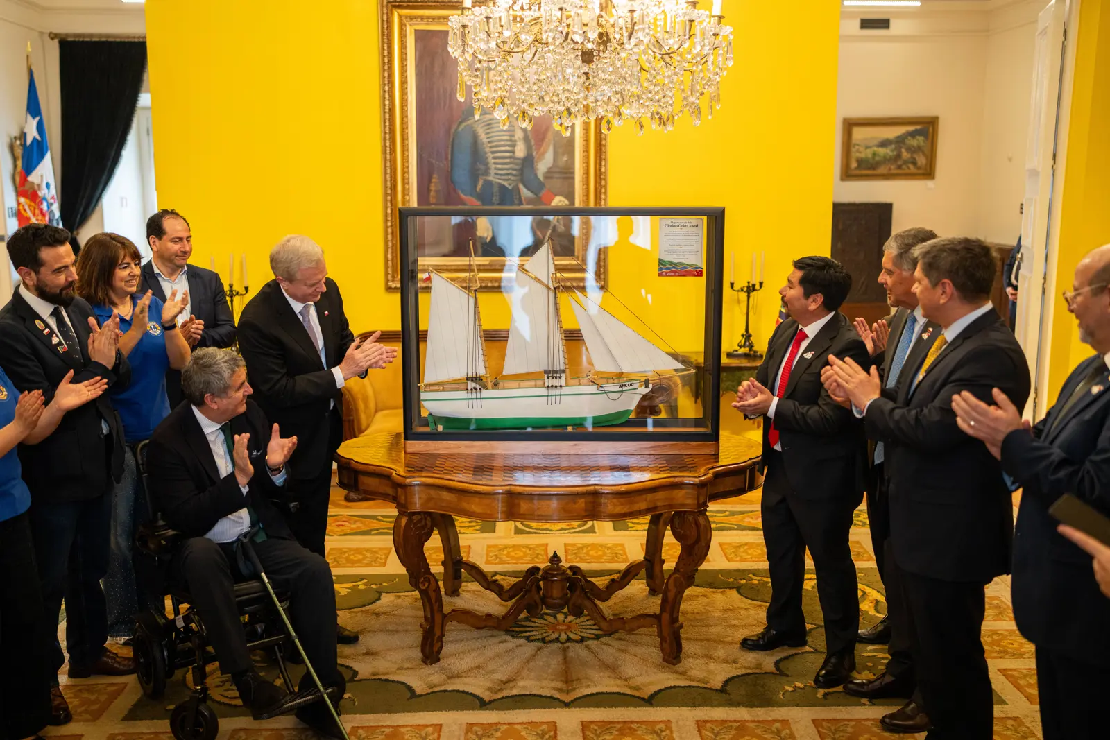 Presidente Kast recibe réplica de la 